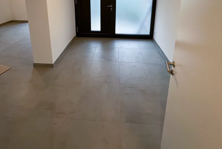 Fliesen- und Platten-Referenz