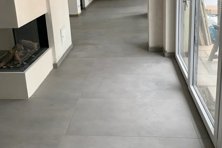 Fliesen- und Platten-Referenz