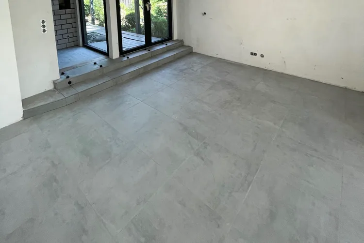 Fliesen- und Platten-Referenz